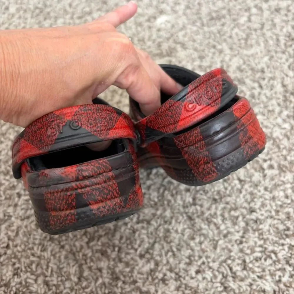 Size 8 / Toddler Girl Lined Crocs